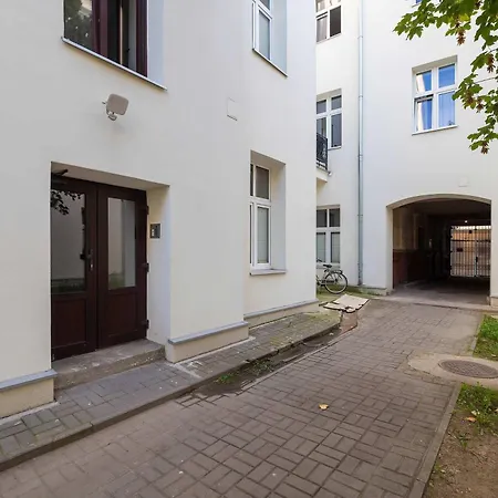 Modern Near Center By Renters Apartamento Łódź